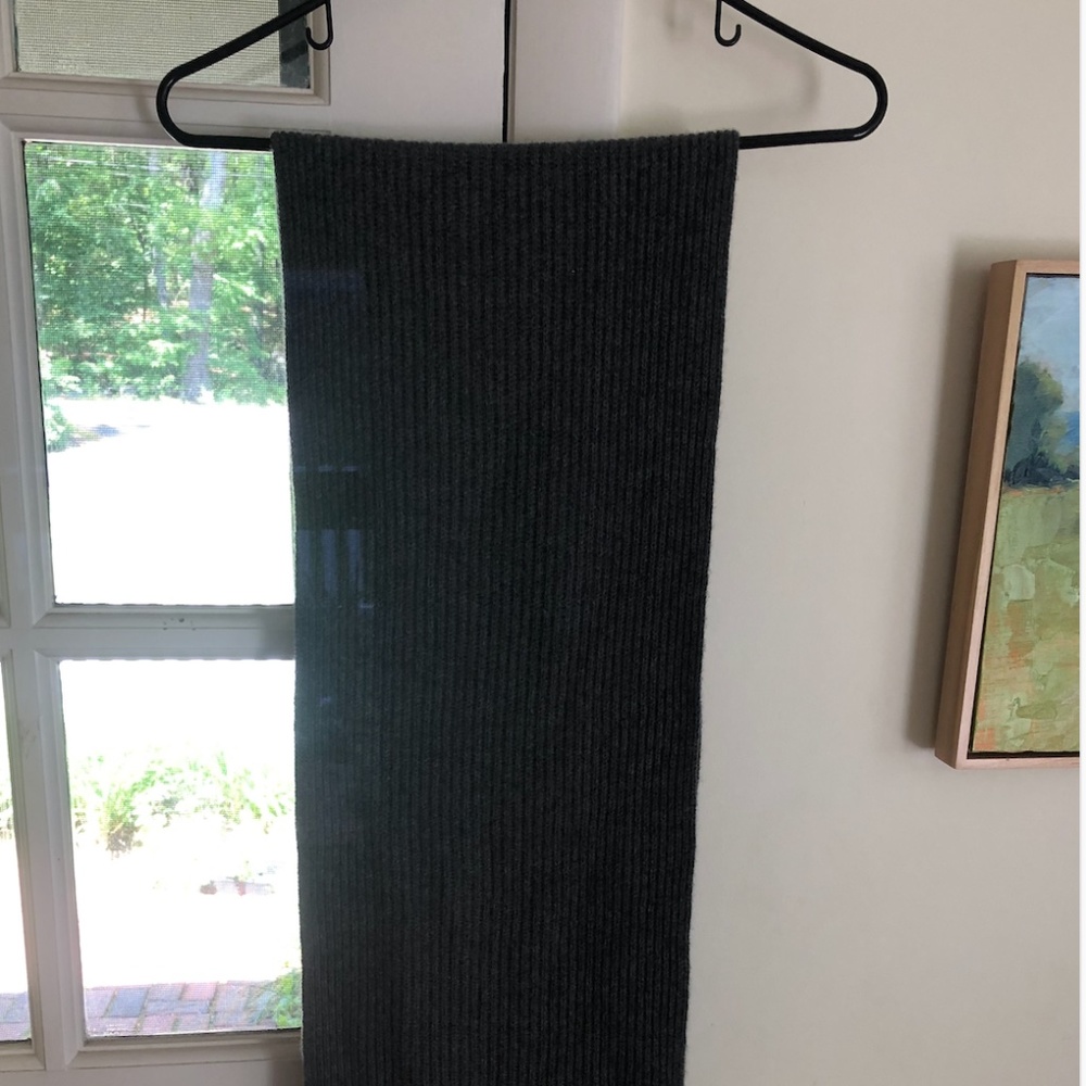 GAP cashmere scarf